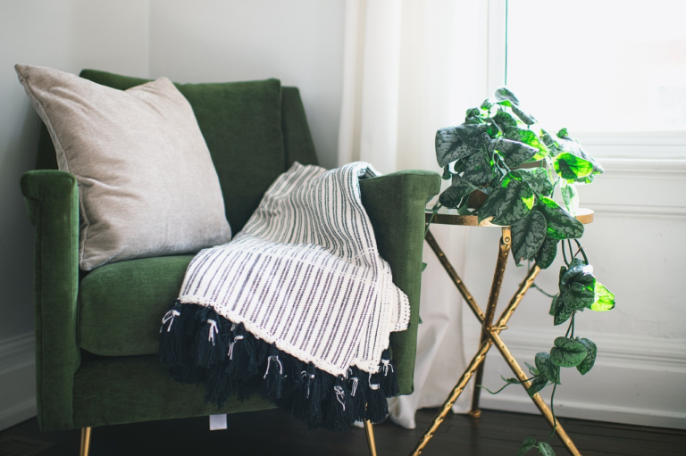 9 Tricks to Make Small Rooms Look Bigger