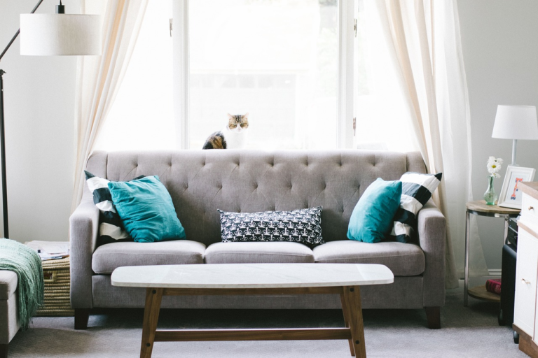 What Is a Kitchenette? The Difference Between a Kitchen and a Kitchenette